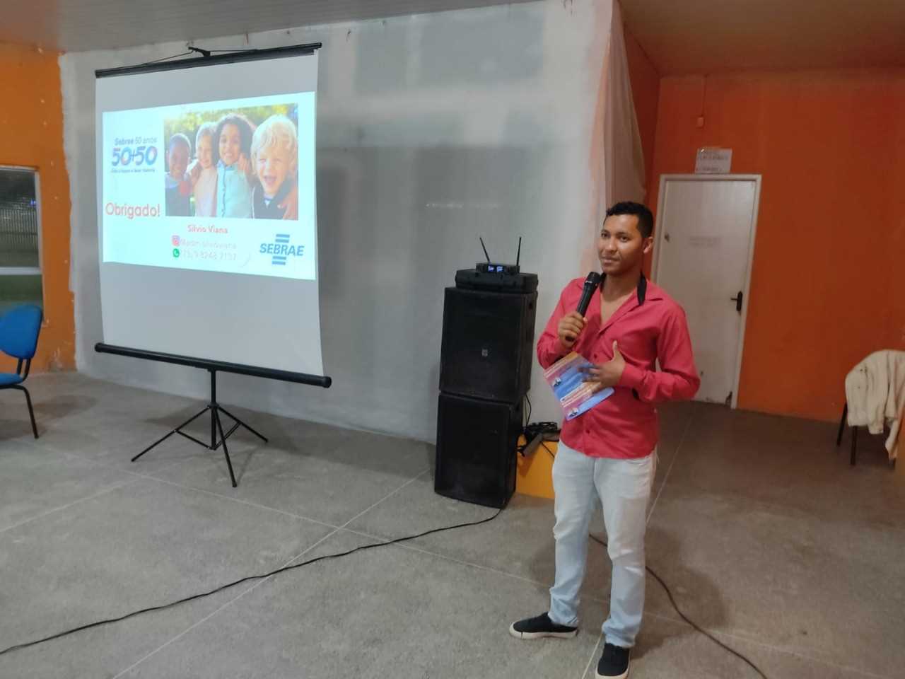 Camacã: Prefeitura e SEBRAE realizam palestra sobre como atender melhor o cliente e recebe um grande público